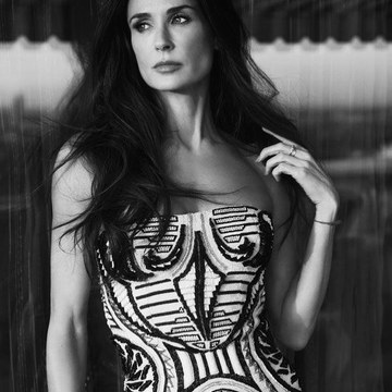 Demi Moore - Magazine and Candid Shoots Collection in bestofhollywoodphotogallery_2706229697861929303_29076039986.jpg - hidden celebrity photo